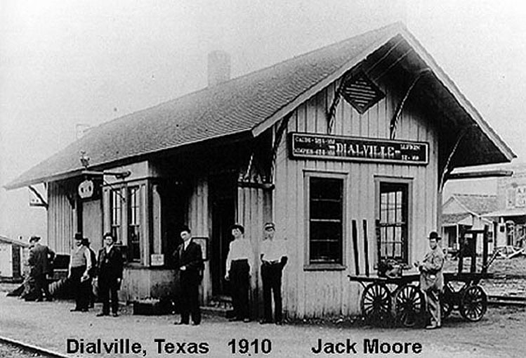 SSW Dialville, Texas Depot